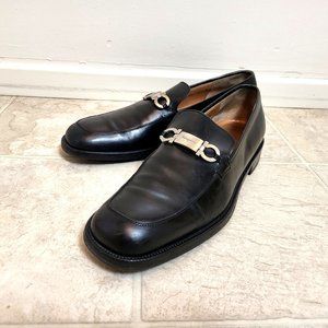Salvatore Ferragamo Classic Moccasin with Gancini Ornament Size 10.5